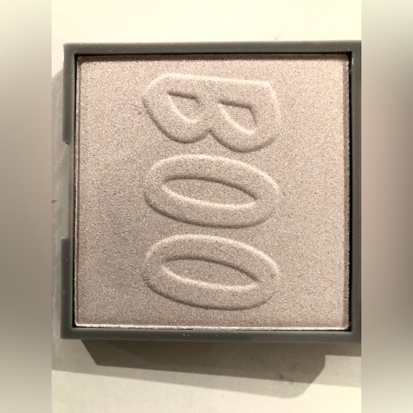 LIMITED EDITION “BOO” HIGHLIGHTER. 👻💝 - Picture 2 of 4